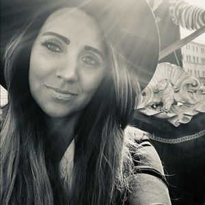 Meet your Posher, Tracy